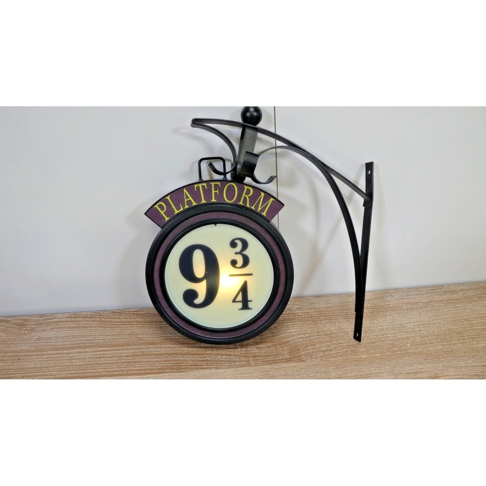 Hanging 9 3/4 Night Light, Platform 9 3/4 Sign Wall Light - Used